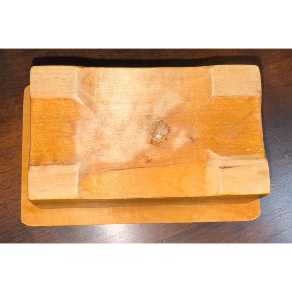 Vtg.‎ Hand Rustic Carved Wooden Jewelry Trinket Box. 7.5